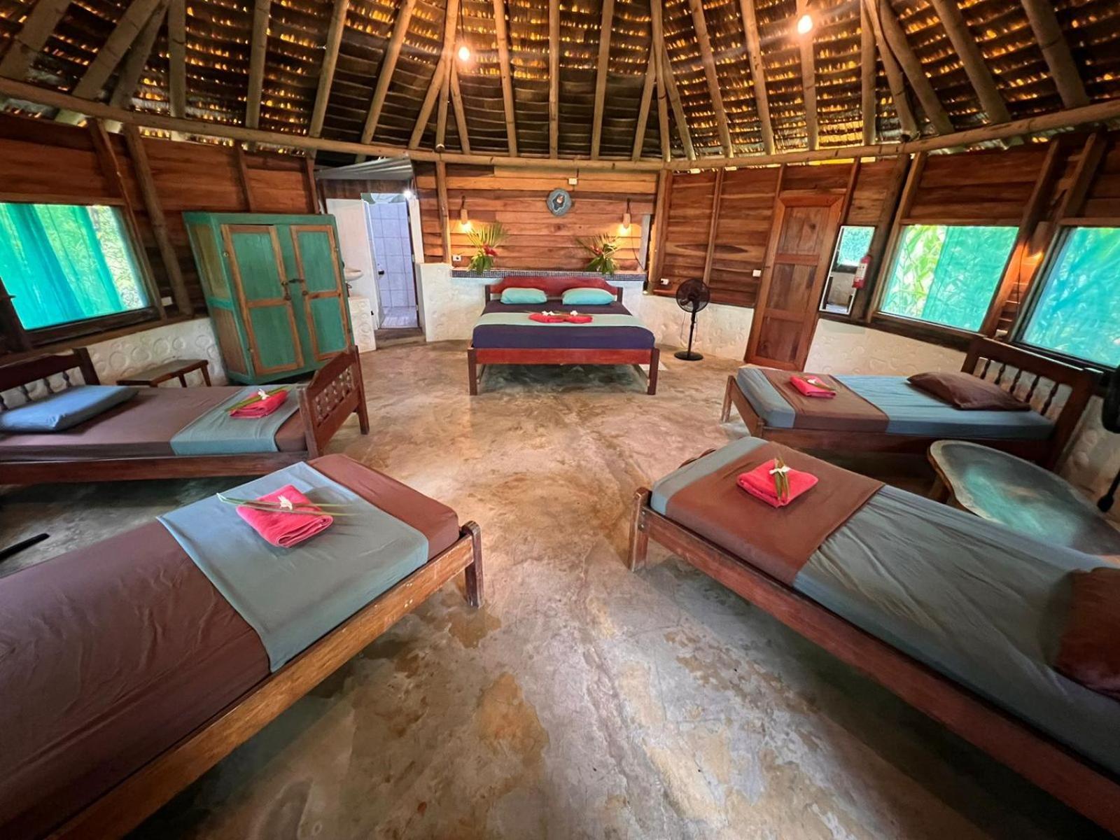 Rancho Burica Hotel Pavones  Buitenkant foto